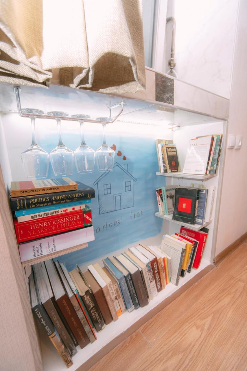 Librarians' Flat Leilighet Tbilisi Eksteriør bilde